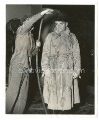 2g275 EACH DAWN I DIE candid 8x10 still '39 crew member hoses down James Cagney for a rain scene!