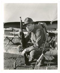 2g311 FIGHTING 69th 8x10 still '40 c/u of WWI soldier James Cagney kneeling w/ rifle by Marigold!