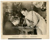 2g321 FRANKENSTEIN 8x10 still R47 Colin Clive shows Dwight Frye the severed head he will use!