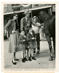 2g443 JAMES STEWART candid 8x10 still '50 on the set of Winchester 73 with his stepsons & wife!