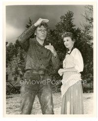 2g483 KENTUCKIAN candid 8x10 still '55 Burt Lancaster frames shot for Diana Lynn on the set!