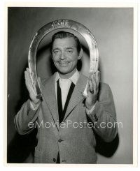 2g508 LONE STAR candid 8x10 still '51 Clark Gable holding silver horseshoe given to him by producer