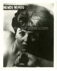 2g780 MONDO WEIRDO 8x10 still 1960s close up of scared sexy girl, Mondo Weirdo!
