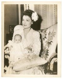 2g679 RUTH HUSSEY 8x10 still '40s with her new baby Rob, still looking pretty w/flowers in hair!