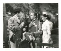 2g744 STRAWBERRY BLONDE 8x10 still '41 James Cagney, Olivia De Havilland & Tobias by Madison Lacy!