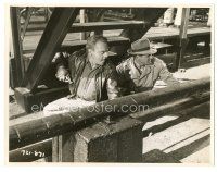 2g830 WHITE HEAT 8x10 key book still '49 James Cagney with gun before climactic final scene!