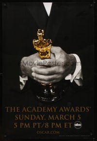 2t028 78th ANNUAL ACADEMY AWARDS TV DS 1sh '06 super close up of hands holding Oscar statuette!