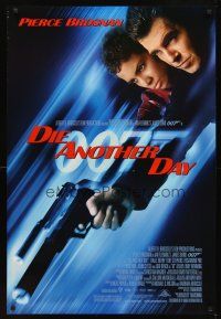 2t201 DIE ANOTHER DAY DS 1sh '02 Pierce Brosnan as James Bond & Halle Berry as Jinx!