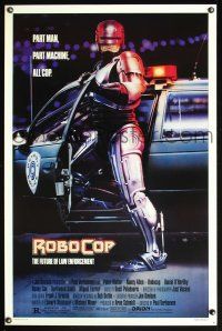 2t574 ROBOCOP 1sh '87 Paul Verhoeven classic, Peter Weller is part man, part machine, all cop!