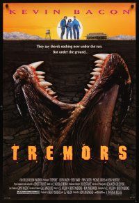2t739 TREMORS 1sh '90 Kevin Bacon, Fred Ward, great sci-fi horror image of monster worm!