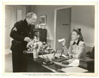 2s296 EYES OF THE UNDERWORLD 8x10 still '42 Wendy Barrie shows check to surprised Wade Boteler!