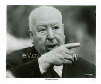 2s300 FAMILY PLOT candid 8x10 still '76 director Alfred Hitchcock talks to cast between scenes!