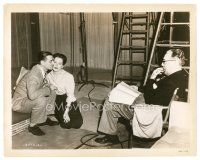 2s427 HUCKSTERS candid 8x10 still '47 director Jack Conway with Clark Gable & Deborah Kerr on set!