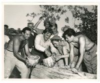 2s484 JUGGLER candid 8x10 still '53 Kirk Douglas & his men slicing watermelon on the set by Lippman