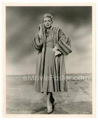 2s518 LATIN LOVERS candid 8x10 still '53 full-length Lana Turner in Cerulean Sapphire mink coat!