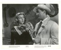 2s564 MACAO 8x10 still '52 Josef von Sternberg, close up of Robert Mitchum & sexy Gloria Grahame!