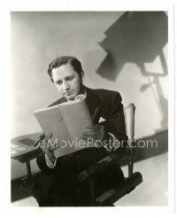 2s609 MERVYN LEROY deluxe 8x10 still '30s great portrait of the director w/ cigar & reading script!