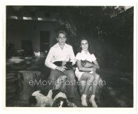 2s644 NATIONAL VELVET candid 8x10 still '44 Elizabeth Taylor with brother Howard & her pet cats!