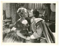 2s867 THREE MUSKETEERS deluxe 8x10 still '48 romantic close up of sexy Lana Turner & Gene Kelly!