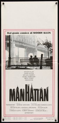 2y215 MANHATTAN Italian locandina '79 classic image of Woody Allen & Diane Keaton by bridge!