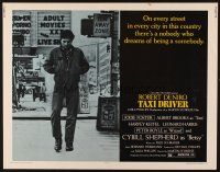 2z746 TAXI DRIVER 1/2sh '76 Robert De Niro walking on street, directed by Martin Scorsese!