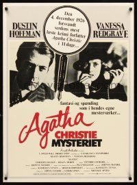 3b573 AGATHA Danish '79 cool image of Dustin Hoffman & Vanessa Redgrave as Christie!