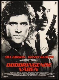 3b682 LETHAL WEAPON Danish '87 great close image of cop partners Mel Gibson & Danny Glover!