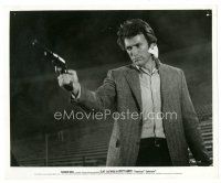 3c220 DIRTY HARRY 8x10 still '71 great close up of bandaged Clint Eastwood holding his big gun!