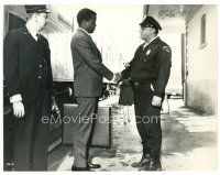 3c433 IN THE HEAT OF THE NIGHT 8x10 still '67 c/u of Sidney Poitier shaking hands with Rod Steiger