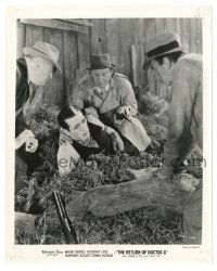 3c758 RETURN OF DOCTOR X English 8x10 still '39 men w/guns gather around vampire Humphrey Bogart!
