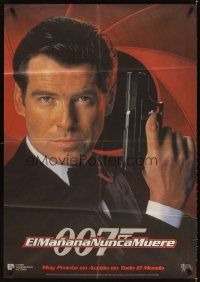 3d325 TOMORROW NEVER DIES Argentinean '97 super close image of Pierce Brosnan as James Bond 007!