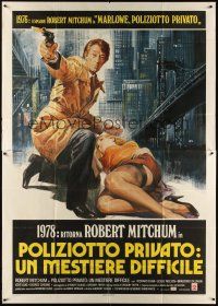 3d043 AMSTERDAM KILL Italian 2p '78 different art of Robert Mitchum pointing gun by girl!