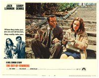 3e685 OUT-OF-TOWNERS LC #8 '70 broke tourists Jack Lemmon & Sandy Dennis eating Cracker Jacks!