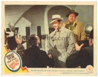 3e825 SONG OF RUSSIA LC #8 '44 reporters question Robert Taylor & Benchley getting off airplane!