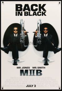 3z502 MEN IN BLACK II advance 1sh '02 great image of Tommy Lee Jones & Will Smith!