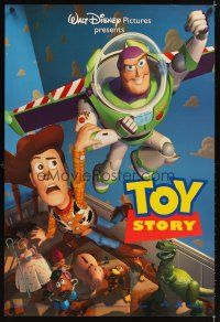 3z812 TOY STORY DS 1sh '95 Disney & Pixar cartoon, great image of Buzz & Woody flying!