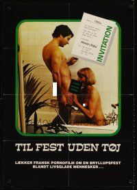 4a645 TIL FEST UDEN TOJ Danish '80s outrageous image of sexy couple in bath!