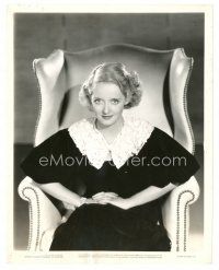 4b339 GOLDEN ARROW candid 8x10 still '36 great seated close up of pretty smiling Bette Davis!