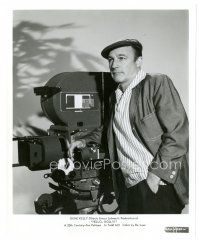 4b382 HELLO DOLLY candid 8x10 still '70 great close up of director Gene Kelly standing by camera!