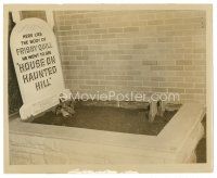 4b404 HOUSE ON HAUNTED HILL candid 8x10 still '59 wacky promotional grave with feet poking out!