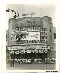 4b536 LONGEST DAY candid 8x10 still '62 cool image of Thai theater front with 96-sheet on display!