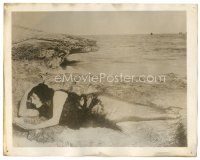 4b642 NEPTUNE'S DAUGHTER 8x10 still '14 c/u of mermaid Annette Kellerman laying by the ocean!