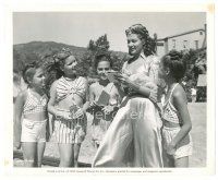 4b781 SLAVE GIRL candid 8x10 still '47 Yvonne De Carlo signs autographs for her young admirers!