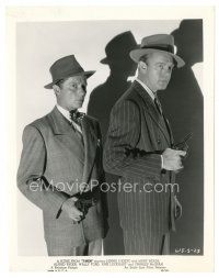 4b853 T-MEN 8x10 still '48 Anthony Mann film noir, c/u of Dennis O'Keefe & Alfred Ryder with guns!