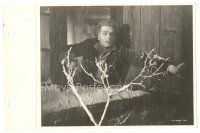 4b932 WUTHERING HEIGHTS 8x12 key book still '39 old Laurence Olivier looks for Cathy in snow!