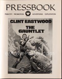 4e512 GAUNTLET pressbook '77 great art of Clint Eastwood & Sondra Locke by Frank Frazetta!