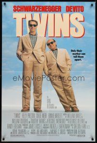 4c943 TWINS DS 1sh '88 Arnold Schwarzenegger & Danny DeVito are unlikely twins!