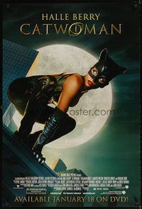 4k113 CATWOMAN video 1sh '04 Halle Berry in super sexy leather suit!