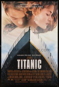 4k635 TITANIC DS 1sh '97 Leonardo DiCaprio, Kate Winslet, James Cameron!