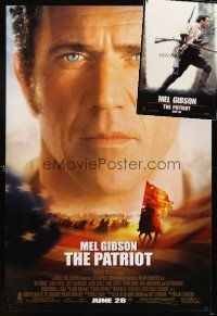 4r329 LOT OF 2 UNFOLDED DOUBLE-SIDED PATRIOT ONE-SHEETS '00 great images of Mel Gibson!